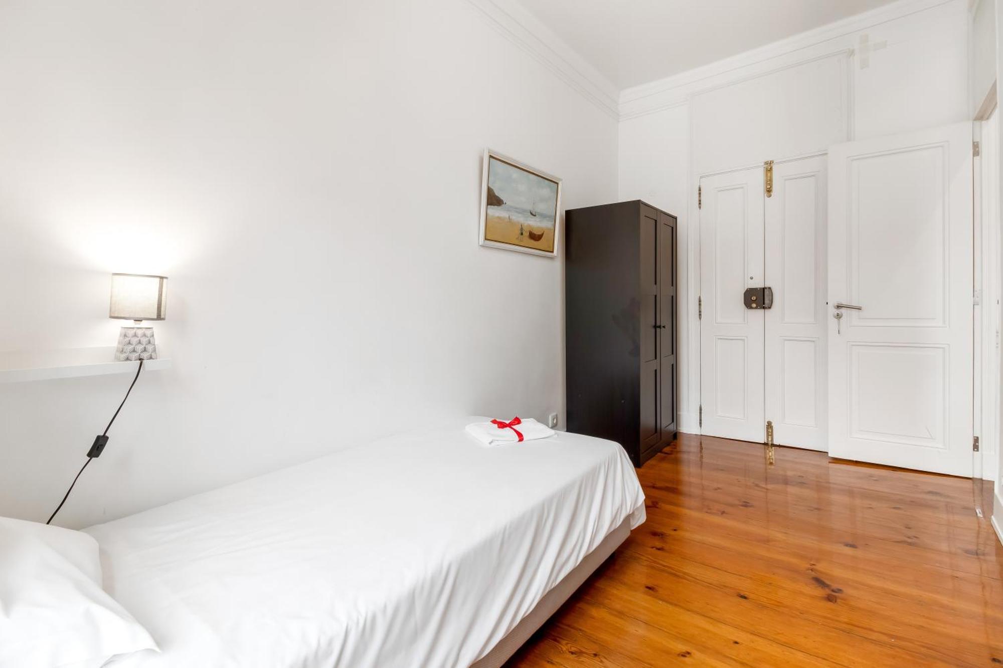Arroios - Fourth Floor Apartment Lisbon Exterior photo